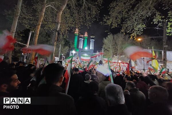 شب‌های همدلی در امامزاده اسماعیل شهریار؛ حضور پرشور مردم در دل شب