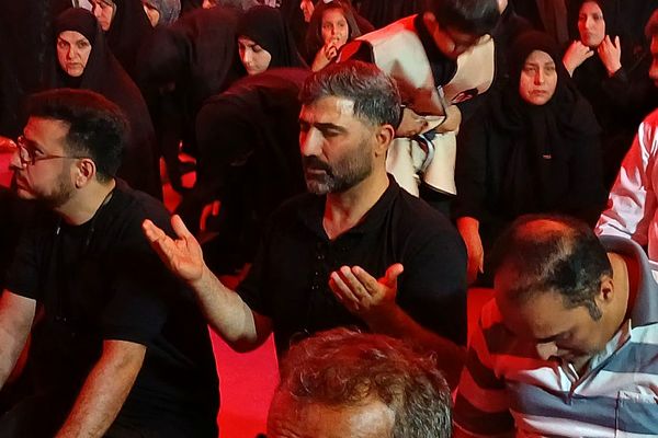 برپایی موکب «عشاق الحسین(ع)» سازمان دانش‌آموزی شهرستانهای تهران در مسیر زائران اربعین