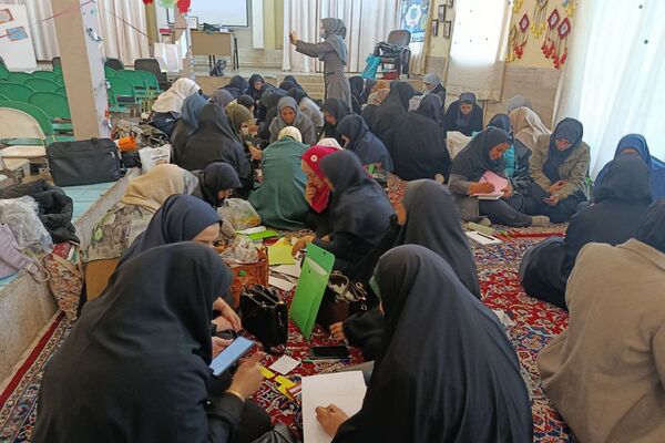 توانمندسازی دبیران پایه سوم ابتدایی ناحیه یک شهرری