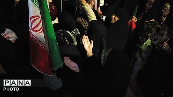 حضور پرشور مردم غیور و شجاع  شهرستان نیشابور در  تشییع پیکر  مطهر شهید مهدی عمارلو 