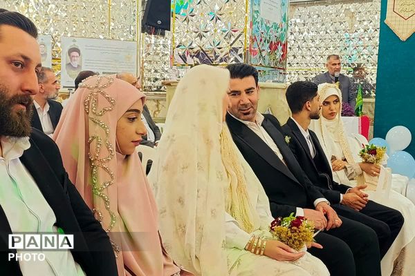 حضور 26 زوج جوان در اجتماعات شبانه و گلباران کردن مزار شهدا