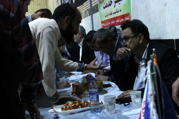 برپایی میز خدمت در گچساران