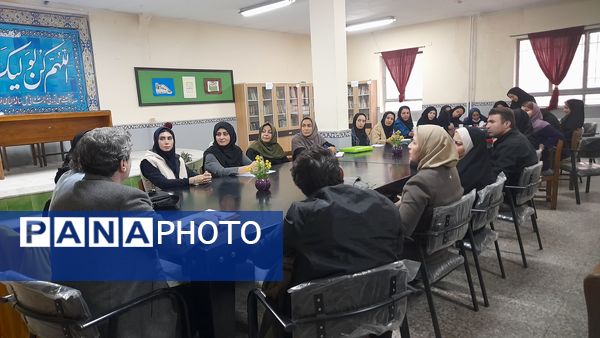 برگزاری دوره‌های توانمند‌سازی ویژه دبیران متوسطه اول 