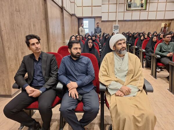 آیین تجلیل از برگزیدگان مسابقات قرآن، عترت، نماز و فرهنگی و هنری در بجستان
