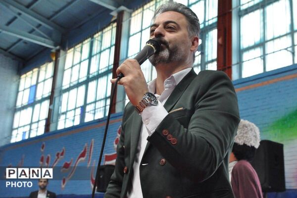 جشن «غنچه‌ ها» در ورامین با حضور مدیران آموزش و پرورش