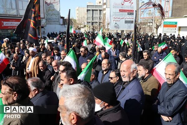 سوگواری مردم چهاردانگه در شهادت رهبر انقلاب اسلامی