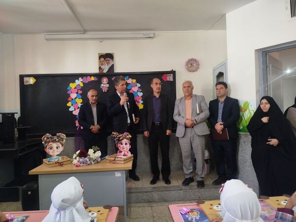 طلوع شکوفه‌های امید در دبستان امین زاده فاروج 