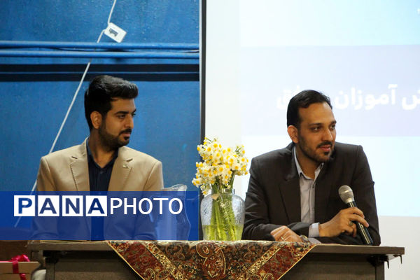 گردهمایی سفیران سلامت متوسطه اول و دوم مدارس یزد