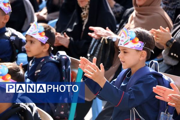 آغاز سال تحصیلی با «جشن شکوفه‌ها» در سامان
