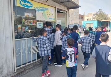  ماجراجویی در پایگاه تغذیه سالم دبستان هوشمند شهید سمیرا اسد زاده