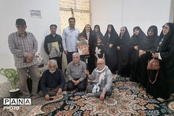 فرهنگیان بازنشسته شهریار تسلی‌بخش والدین میناب شدند