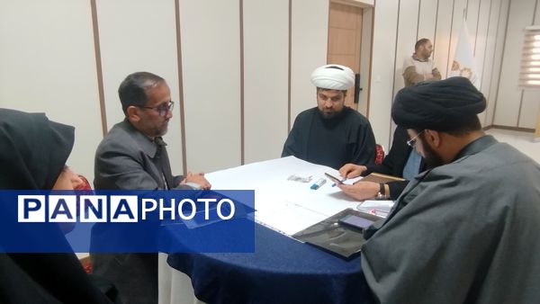 راه‌یافتن ۲۹‌معلم به مرحله نیمه‌نهایی دومین دوره جایزه‌معلم