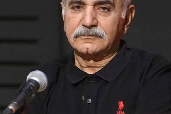 مانور فلسفی امید نیاز در تماشاخانه هامون