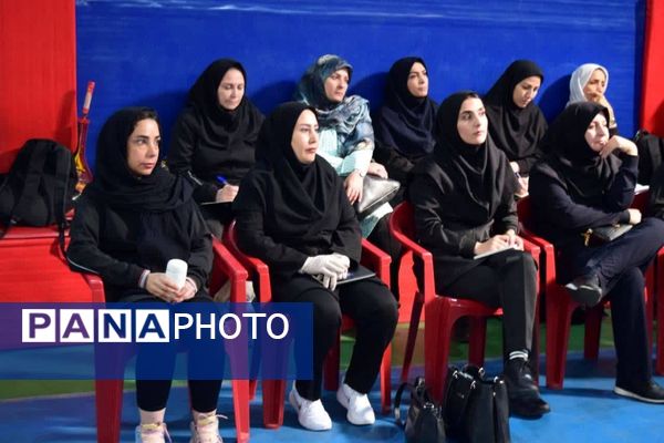 برگزاری دوره‌های توانمندسازی مربیان تربیت‌بدنی در جهت ارتقا سطح کیفی آموزش و پرورش منطقه 14