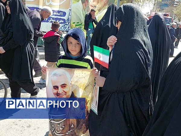 راهپیمایی روز قدس با حضور مردم ولایت‌مدار مشهدی
