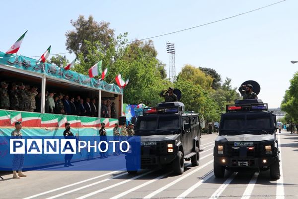 مراسم رژه روز ارتش در شیراز