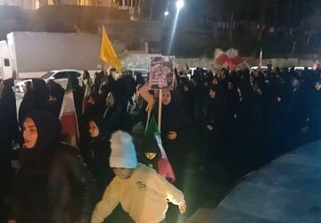 حضور پرشور الیگودرزی‌ها در خونخواهی رهبر شهید و بیعت با رهبر جدید
