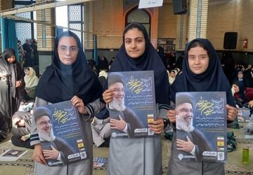 خوشحالی دانش‌آموزان دبیرستان فرزانگان ملارد از پاسخ موشکی ایران