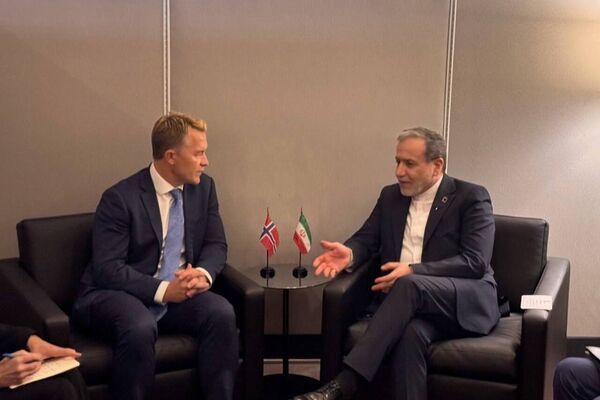 دیدار معاون وزیر امور خارجه نروژ با عراقچی