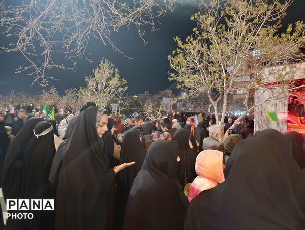 حضور مردم انقلابی مشهد در اجتماعات شبانه