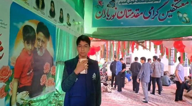 اعتکاف دانش‌آموزی در مسجد امیرالمومنین(ع) مهریز