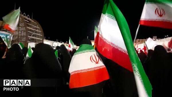  حضور فرهنگیان تفت در تجمع گرامیداشت چهلم فرشتگان مدرسه میناب