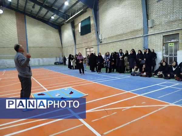 برگزاری دوره‌های ضمن خدمت تخصصی مربیان پیشتاز در فاروج