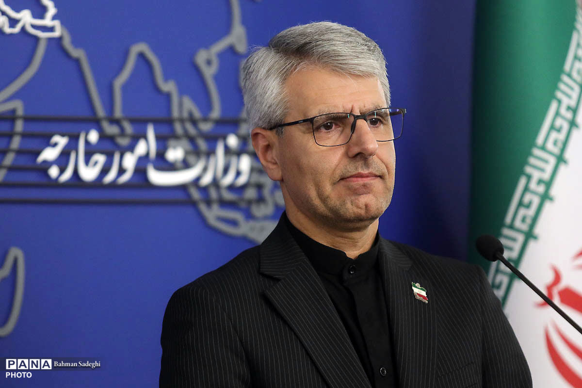 نشان ملی «پارسی‌جان» به سخنگوی وزارت امور خارجه اهدا شد
