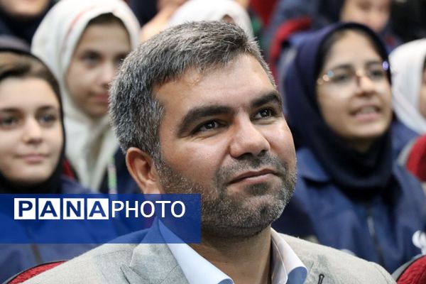 آیین تجلیل از دختران دانش‌آموز خبرنگار منتخب پانا شهرستان‌های استان تهران