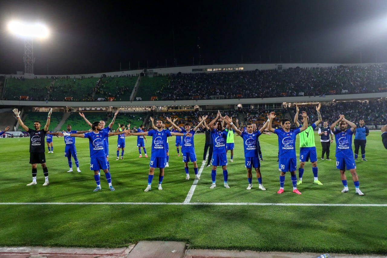 حمایت استقلالی‌ها از مدافعان ایران‌زمین؛ صدای همبستگی آبی‌ها بلند شد