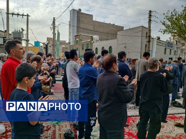 نماز عید فطر در مصلی شهرستان قدس