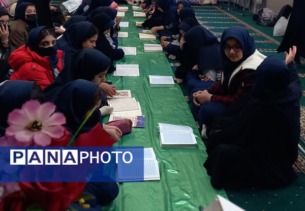 محفل انس با قرآن کریم در گناباد