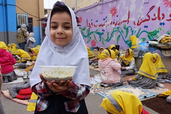 جشن میلاد آقا امام زمان(عج ) در دبستان نرجس بهارستان دو