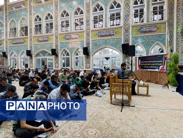 قرائت دعای پر فیض روز عرفه در تکیه ابوالفضلی نیشابور