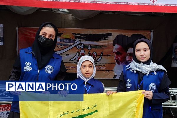 حضور پرشور مردم و مسئولان رباط کریم در راهپیمایی روز قدس