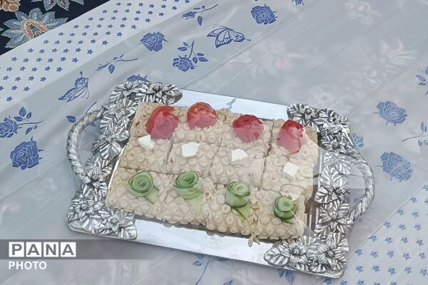 به وقت سلامتی؛ پیوند روز جهانی غذا و تخم‌مرغ در دبستان علامه طباطبایی (ره)