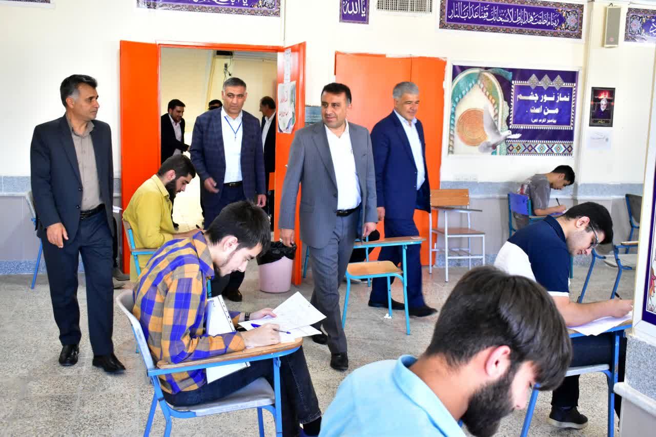 بازدید نماینده مردم بویراحمد، دنا و مارگون در مجلس شورای اسلامی از حوزه‌های امتحانات نهایی