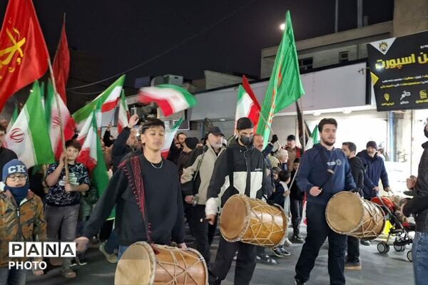 گردهمایی پرشور مردم وفادار و انقلابی چهاردانگه در دفاع از میهن و آرمان های انقلاب