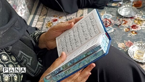 شور حسینی در مسجد امام رضا(ع) نظرآباد با قرائت دعای توسل و زیارت عاشورا 