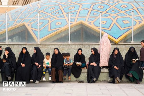 آیین قرائت دعای عرفه در حرم حضرت معصومه(س)