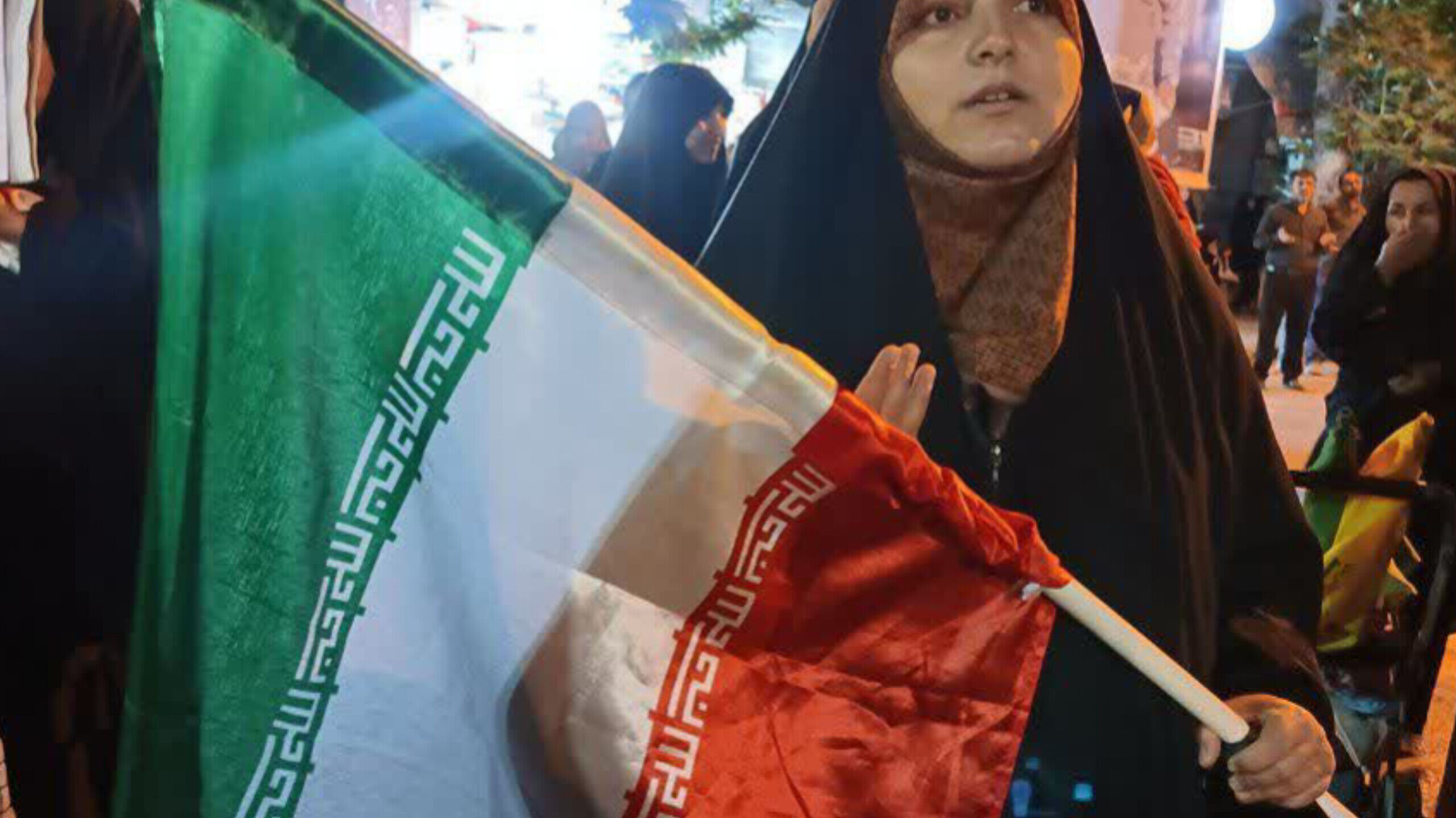 نودو یک شب استقامت؛ خیابان‌های کوهدشت صحنه غیرت و ایمان