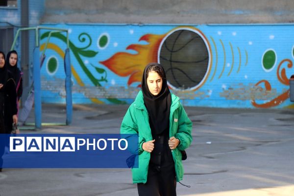 صبحگاه مدرسه شیخ مفید پاکدشت