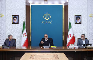 رفع دغدغه‌های مردم در زمینه هزینه‌های درمان و تأمین دارو از مهم‌ترین عوامل افزایش رضایتمندی عمومی است 
