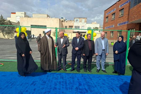 مدرسه خیری حسینی‌راد با چمن مصنوعی و پنل خورشیدی گشایش یافت
