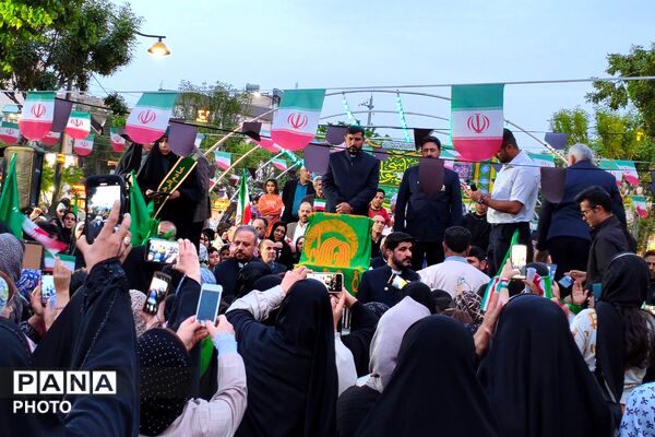 همایش مادر و دختری جان فدا در بهارستان دو
