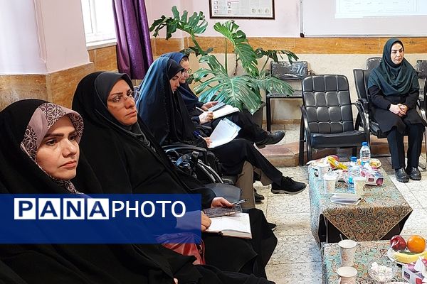 گردهمایی نمایندگان مدیران مناطق شهرستان‌های استان‌‌تهران در بهارستان‌۲