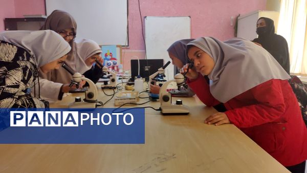 بازدید علمی دانش‌آموزان دبستان شاهد حاج تقی آقا‌بزرگ از پژوهش‌سرای علامه طباطبایی ناحیه یک مشهد