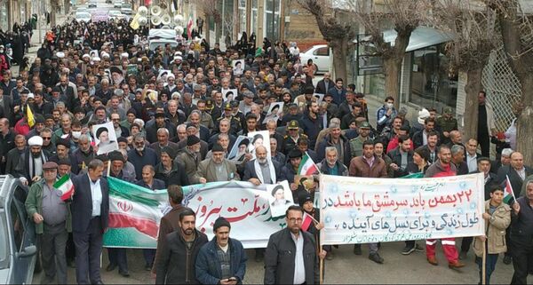 نمایش وحدت و اقتدار ملی در کیار