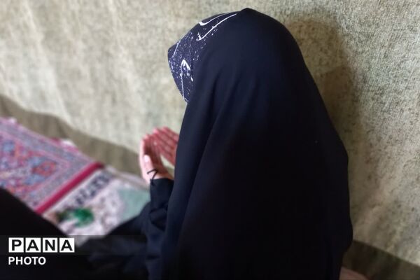نماز جمعه‌ای که عزادار رهبر شهیدمان بود
