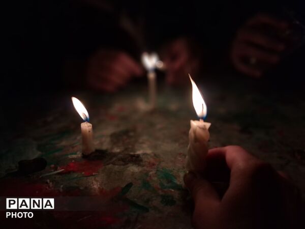 حال‌وهوای عاشورایی بلوار فضل همراه با روشن کردن شمع